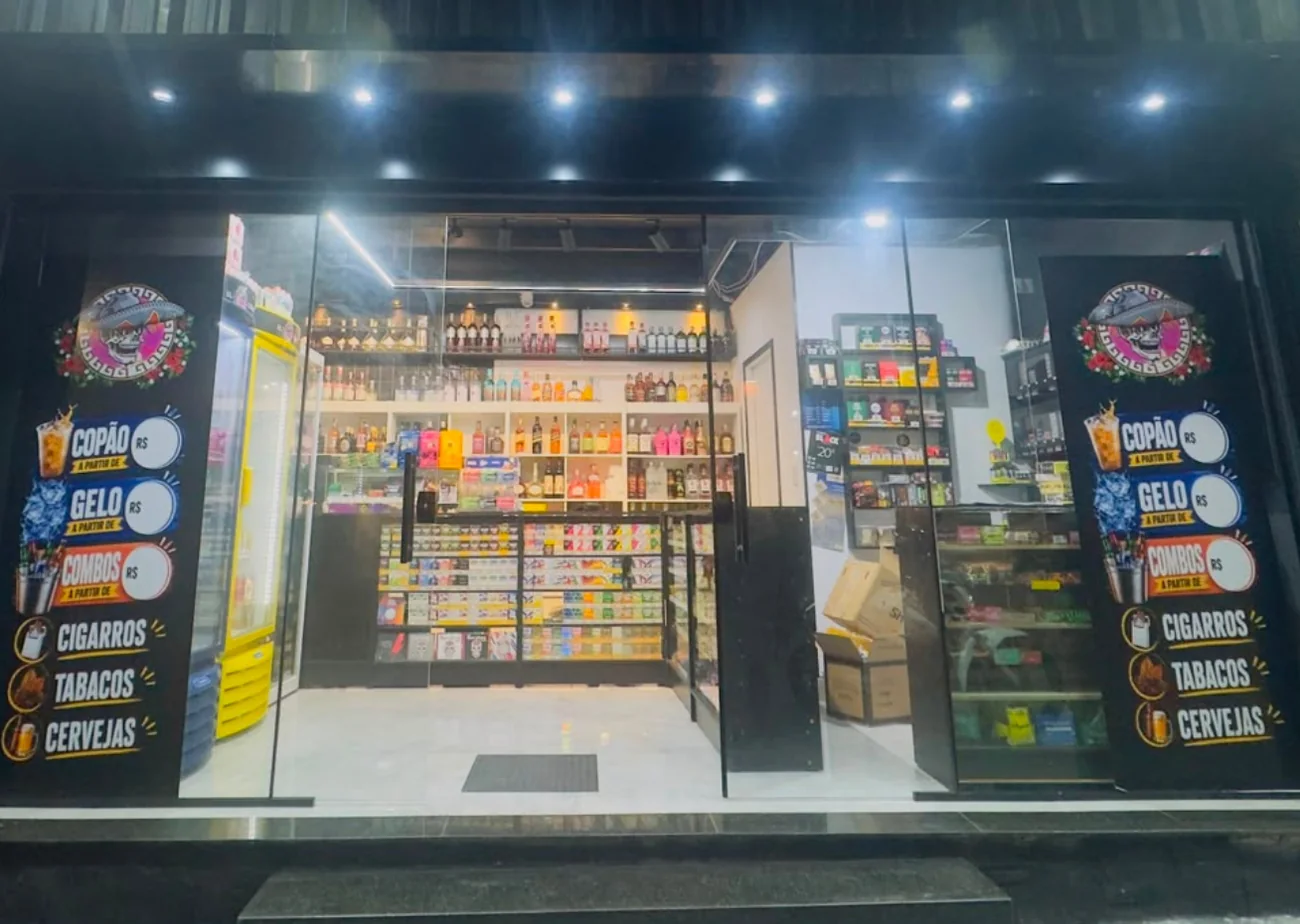Fachada da El Loko Conveniência na Av. Moinho Fabrini, 543, Jardim Independência, São Bernardo do Campo
